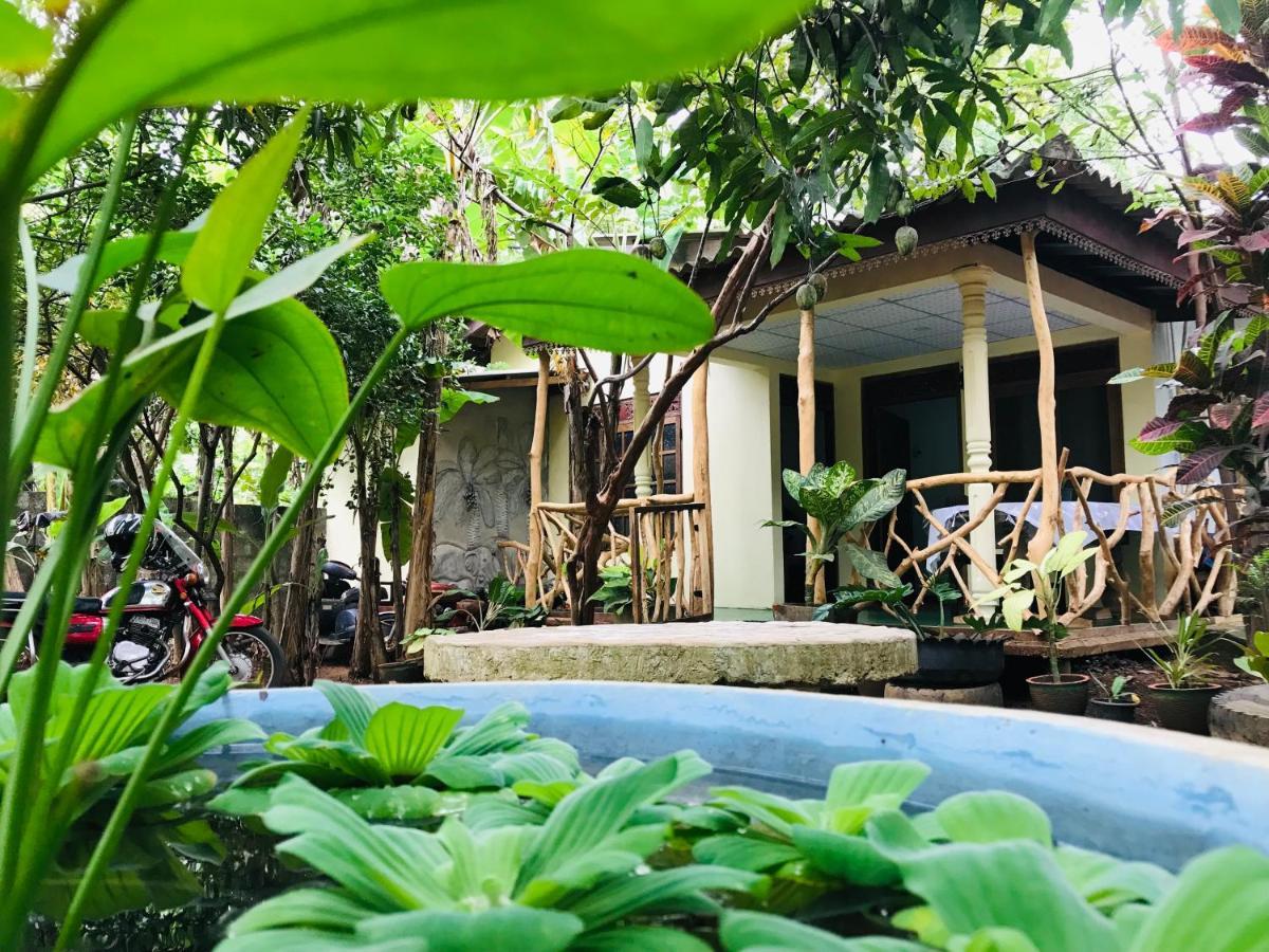 Green Garden Resort Habarana Bagian luar foto